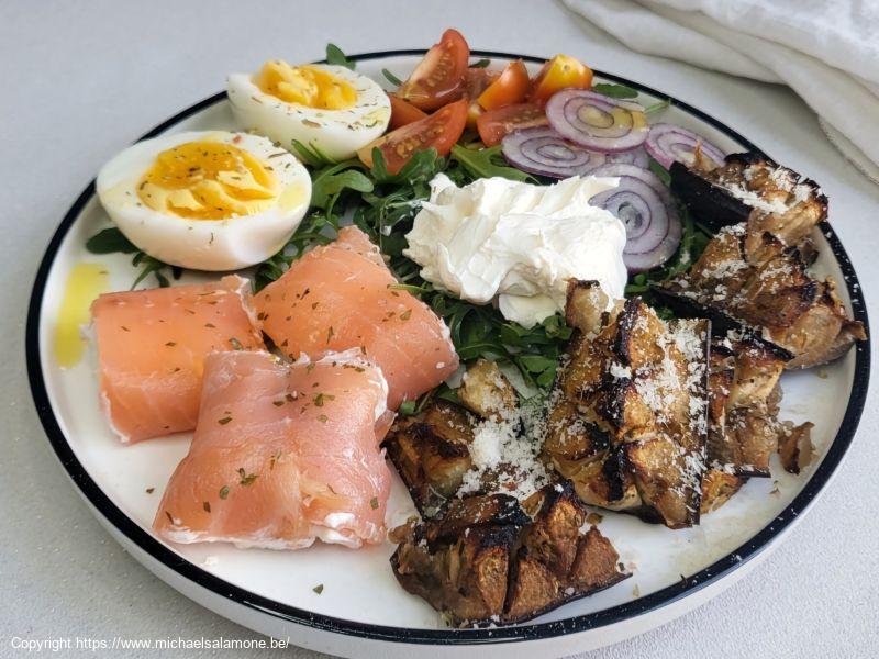 Saumon fumé, aubergine grillée et fromage frais (1)