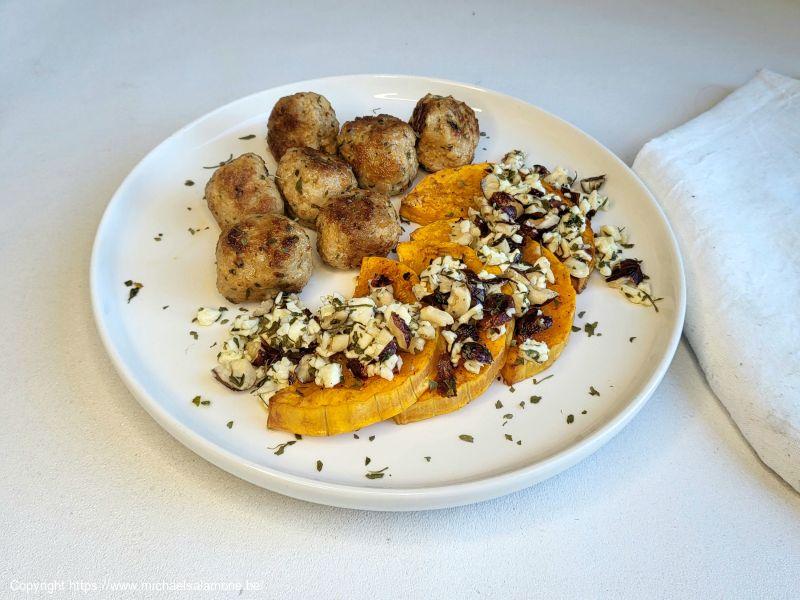 Boulettes maison et courge butternut rôtie à la feta et noisettes (1)